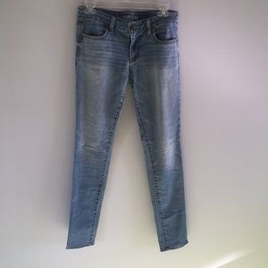 Size 8 American Eagle Super Stretch Women’s Jeans